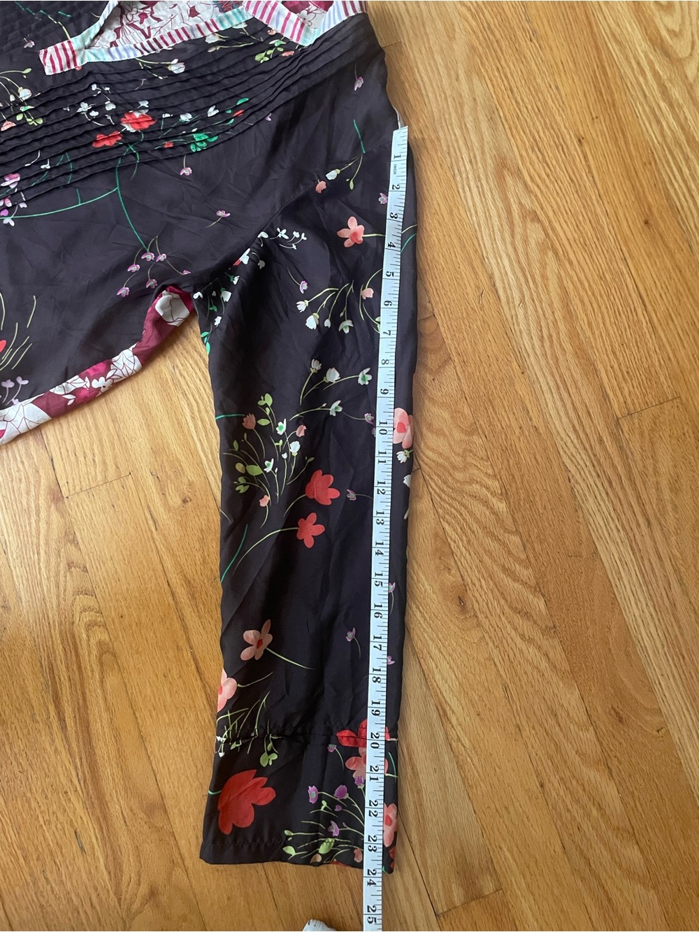Johnny Was 100% Silk Floral Tunic - Picture 6 of 9